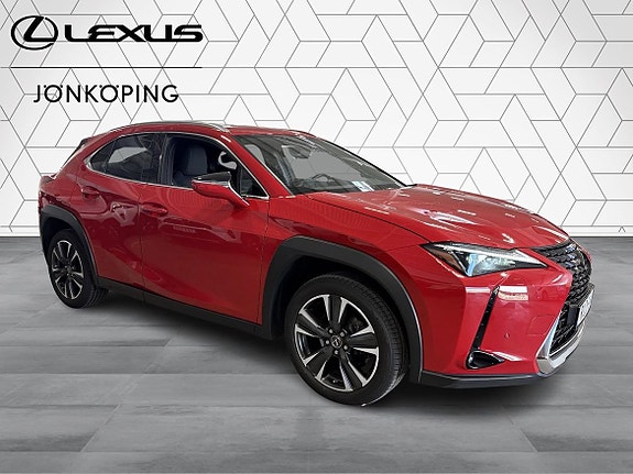 Lexus UX250h 3 of 17