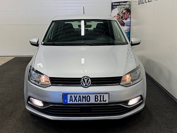 Volkswagen Polo 2 of 5