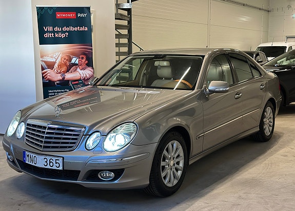Mercedes-Benz E200 2 of 5