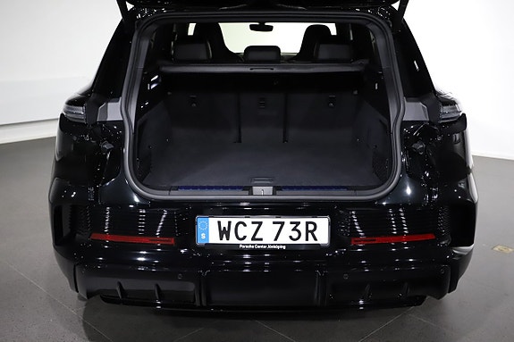 Porsche Cayenne 21 of 22