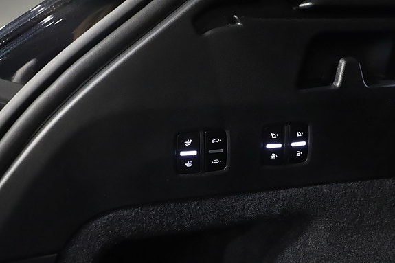 Porsche Cayenne 22 of 22
