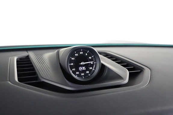 Porsche Cayenne 15 of 22