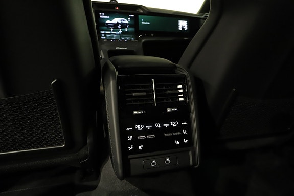Porsche Cayenne 20 of 22