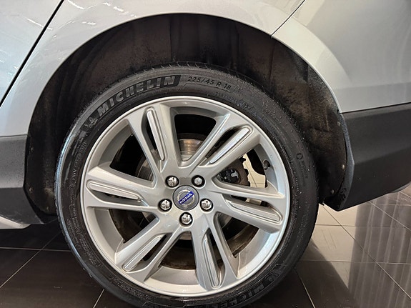 Volvo V40 Cross Country 22 of 23