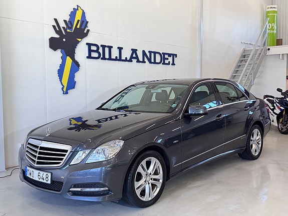 Mercedes-Benz E220 8 of 26