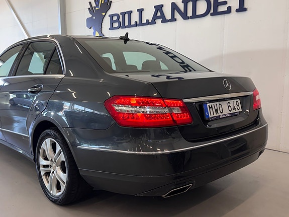 Mercedes-Benz E220 6 of 26
