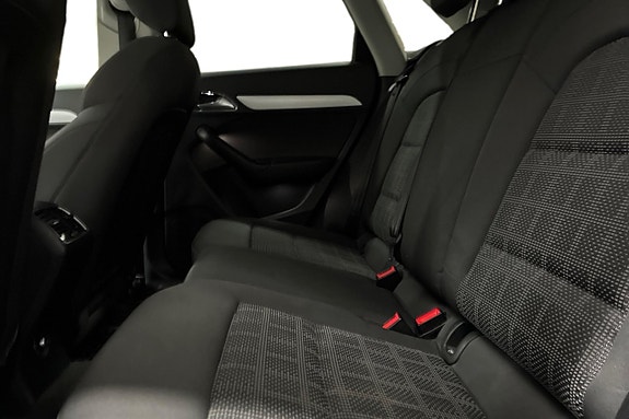 Audi Q3 14 of 26