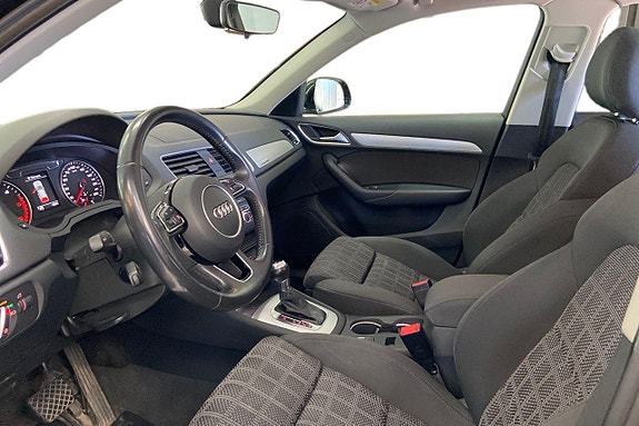 Audi Q3 11 of 22
