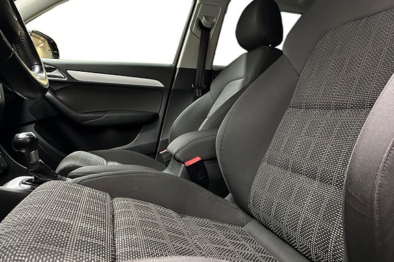 Audi Q3 13 of 26