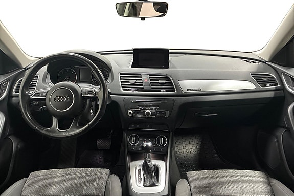 Audi Q3 12 of 26