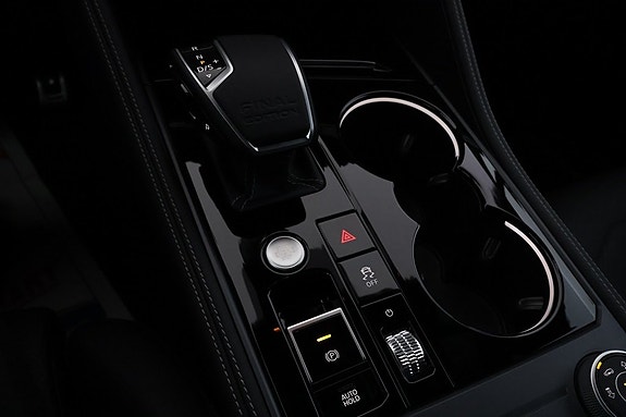 Volkswagen Touareg 17 of 25