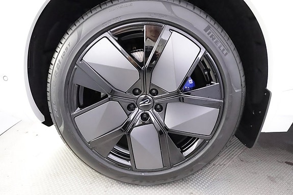 Volkswagen Touareg 23 of 25