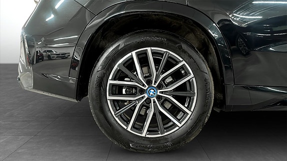 BMW X1 9 of 12