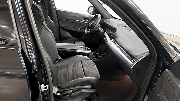 BMW X1 3 of 5
