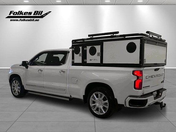 Chevrolet Silverado 1500 3 of 5