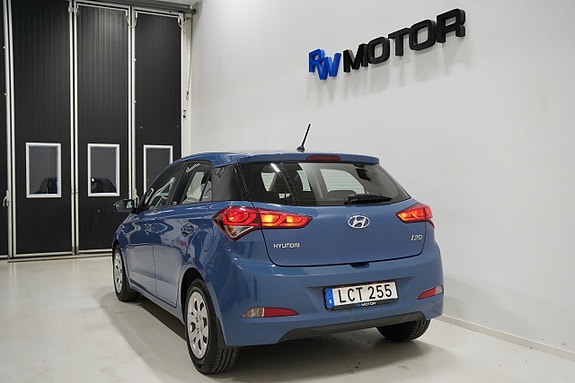 Hyundai i20 4 of 5