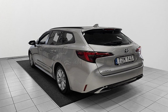 Toyota Corolla 3 of 25