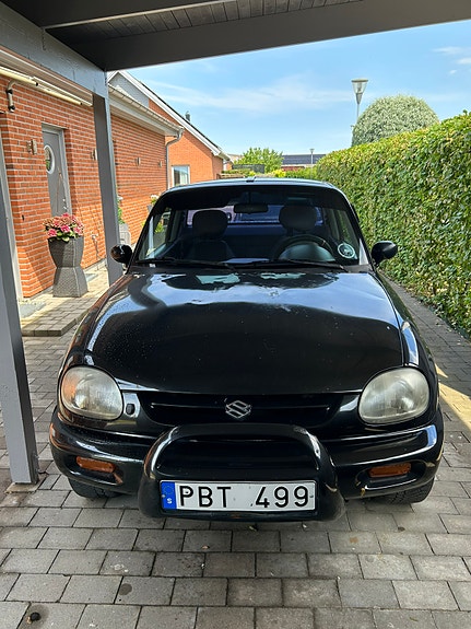 Suzuki X-90 2 of 13