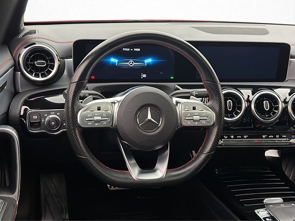 Mercedes-Benz CLA200 12 of 30