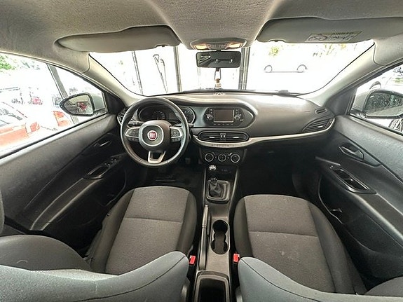 Fiat Tipo 15 of 16