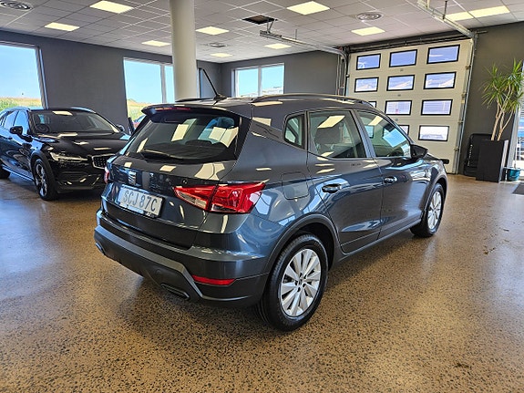 Seat Arona 6 of 16
