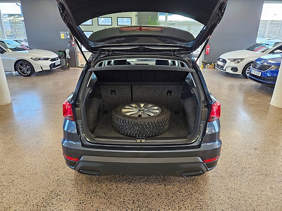 Seat Arona 16 of 16
