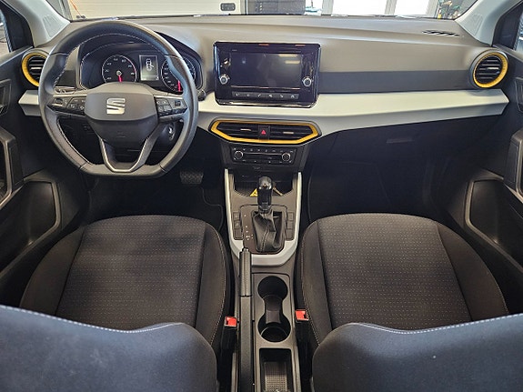Seat Arona 7 of 16