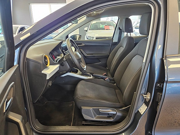 Seat Arona 11 of 16