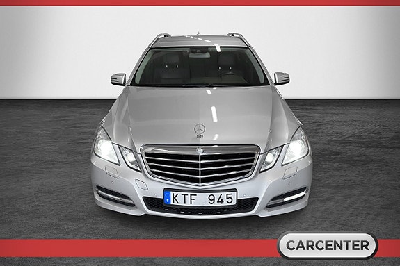 Mercedes-Benz E220 2 of 5