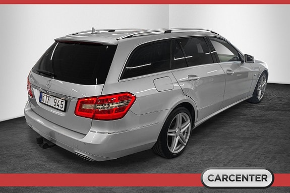 Mercedes-Benz E220 5 of 5