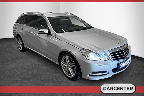 Mercedes-Benz E220 3 of 5