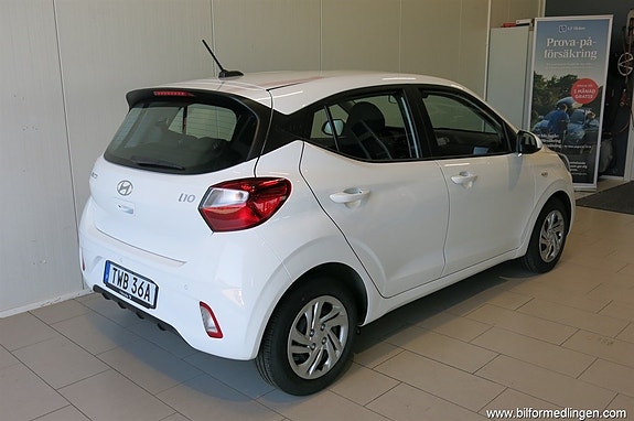 Hyundai i10 3 of 5
