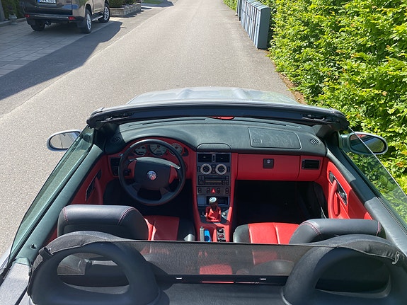 Mercedes-Benz SLK230 3 of 4