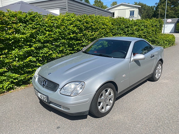 Mercedes-Benz SLK230 2 of 4