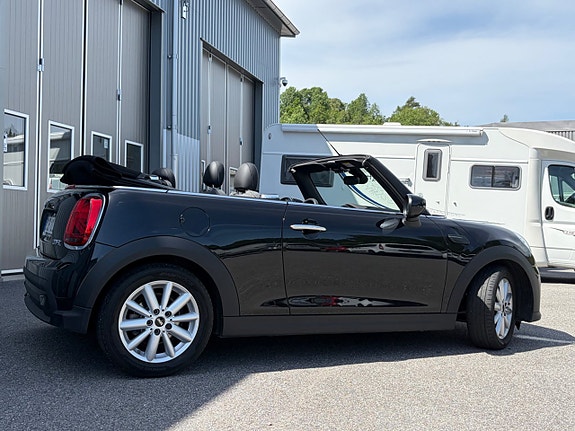 MINI Cooper 3 of 5