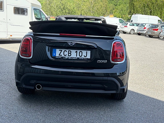 MINI Cooper 5 of 5