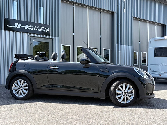 MINI Cooper 2 of 5