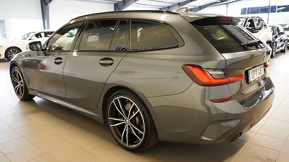 BMW 330e 5 of 5