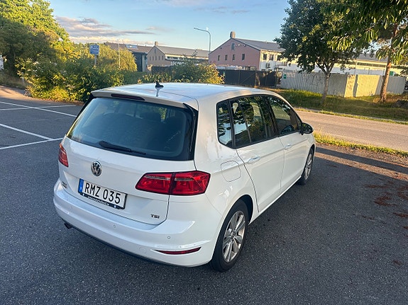 Volkswagen Golf Sportsvan 5 of 5