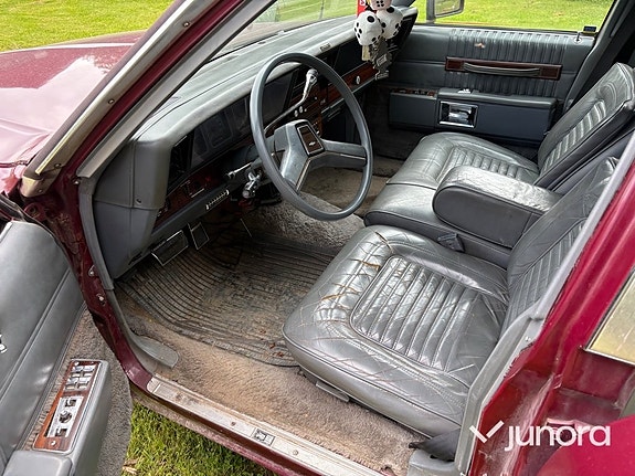 Chevrolet Caprice 8 of 17