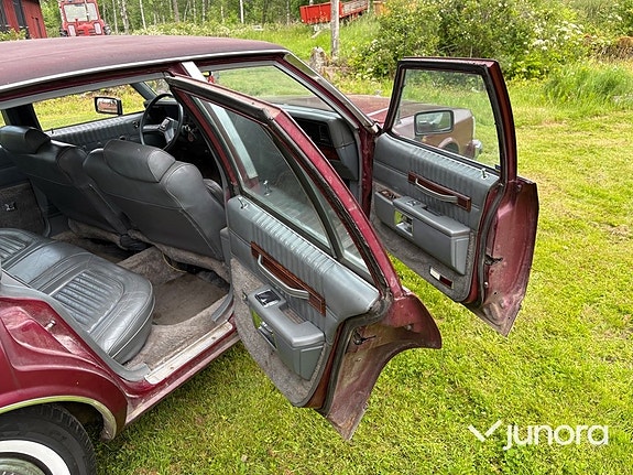 Chevrolet Caprice 15 of 17