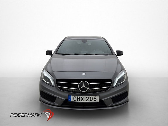 Mercedes-Benz A180 2 of 5