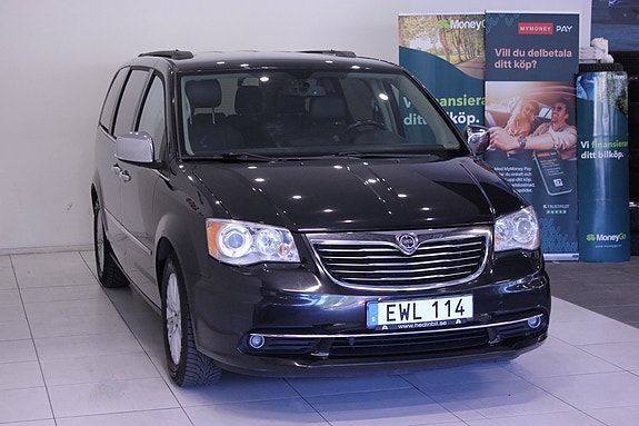 Lancia Voyager 4 of 5