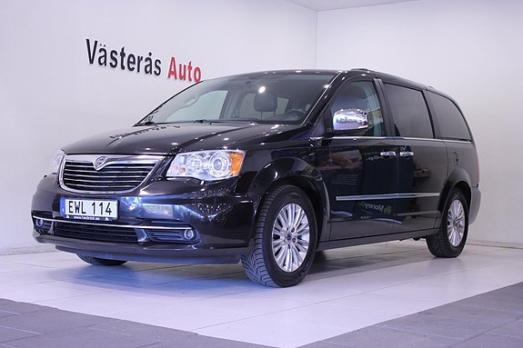 Lancia Voyager 2 of 5
