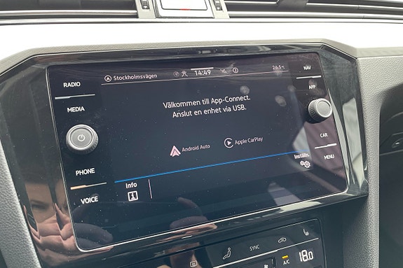 Volkswagen Passat 20 of 25