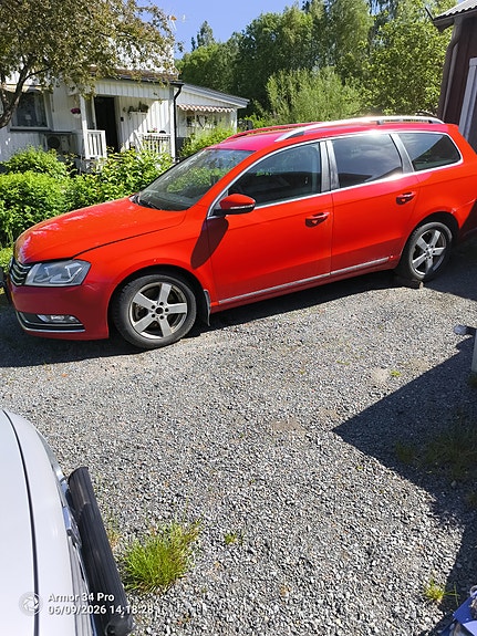 Volkswagen Passat 2 of 5