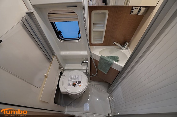 Malibu Van 640 LE comfort GT skyview - Stor kyl - Dieselpanna, 4000kg 12 of 20