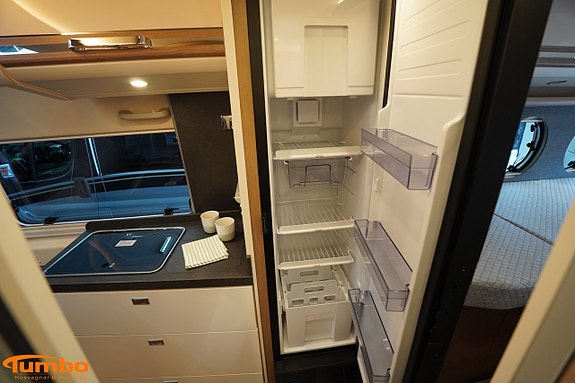 Malibu Van 640 LE comfort GT skyview - Stor kyl - Dieselpanna, 4000kg 7 of 20