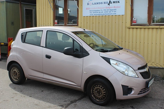 Chevrolet Spark 4 of 5