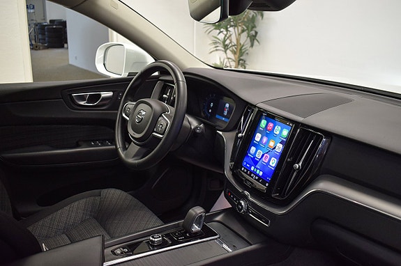 Volvo XC60 9 of 28